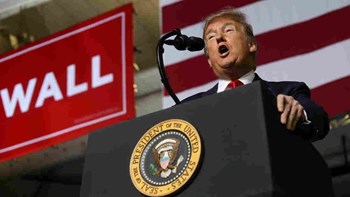 Εικονολήπτης του BBC δέχθηκε επίθεση σε προεκλογική συγκέντρωση του Τραμπ