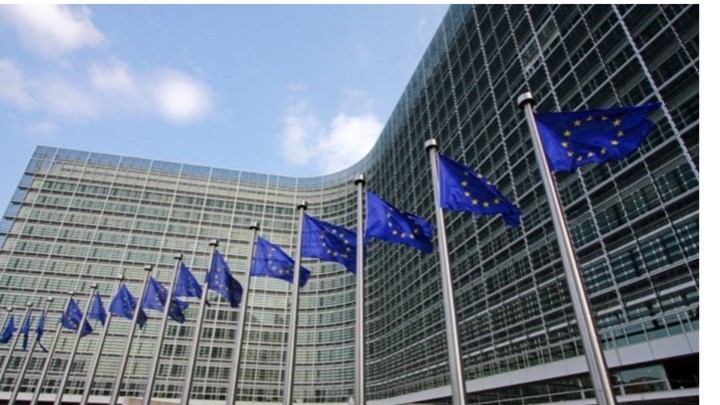 Η “μαύρη λίστα” της Κομισιόν για το μαύρο χρήμα – Ποιες είναι οι 23 χώρες που περιλαμβάνει