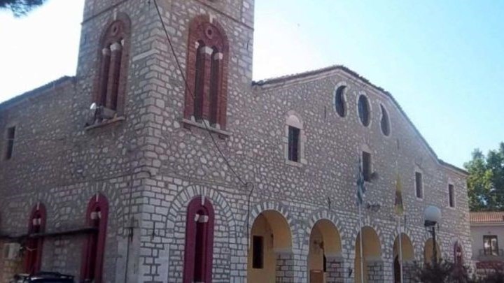 Άφαντος ιερέας στον Τύρναβο – Από την εκκλησία λείπουν εικόνες και 140.000 ευρώ