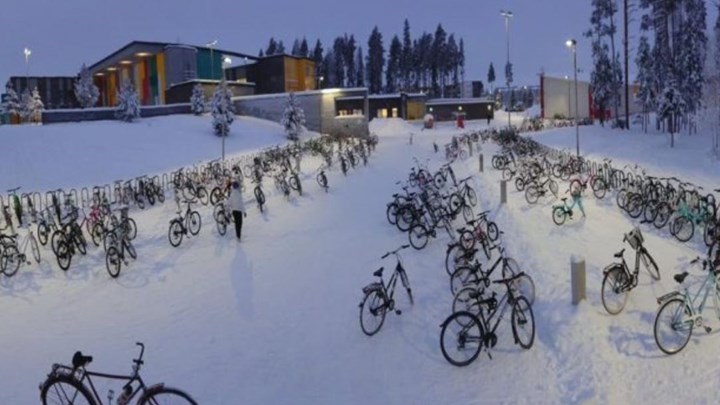 Η πόλη που τα παιδιά πάνε σχολείο με ποδήλατο ακόμη και με -17°C
