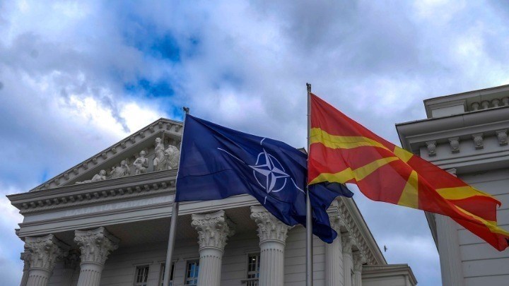 Η Βουλή της Αλβανίας επικύρωσε το πρωτόκολλο ένταξης της Βόρειας Μακεδονίας στο ΝΑΤΟ