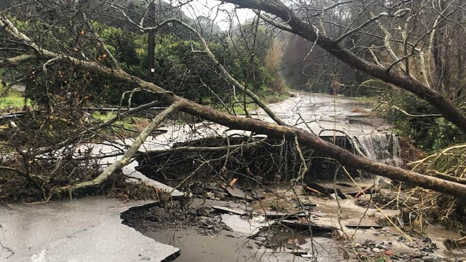 Κατολισθήσεις και κλειστοί δρόμοι στην Κρήτη -ΦΩΤΟ