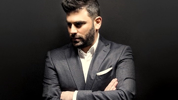 Θλίψη στο μνημόσυνο για τα τρία χρόνια από τον θάνατο του Παντελή Παντελίδη – ΒΙΝΤΕΟ