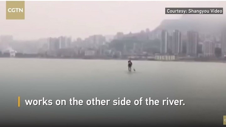 Ένας ευρηματικός τρόπος για να πηγαίνει κανείς στη δουλειά του – ΒΙΝΤΕΟ