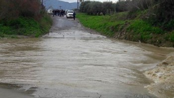 Βίντεο από την επιχείρηση εντοπισμού των τεσσάρων αγνοουμένων στη Μεσαρά – Πυροσβεστική: Στο ενάμιση μέτρο το νερό