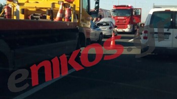 Τροχαίο στην Εθνική οδό στο ύψος της Βαρυμπόμπης- ΦΩΤΟ Αναγνώστη