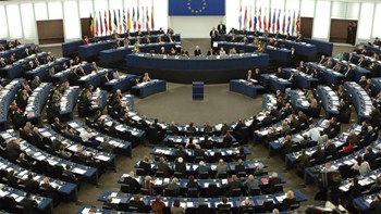 Οι έδρες στο Ευρωκοινοβούλιο σύμφωνα με δημοσκοπήσεις – Πόσους ευρωβουλευτές θα έχει η Ελλάδα