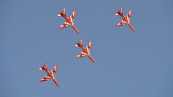 Κατέπεσαν δύο αεροσκάφη επιδείξεων στην Ινδία-  Φόβοι για νεκρό πιλότο – ΦΩΤΟ – ΒΙΝΤΕΟ