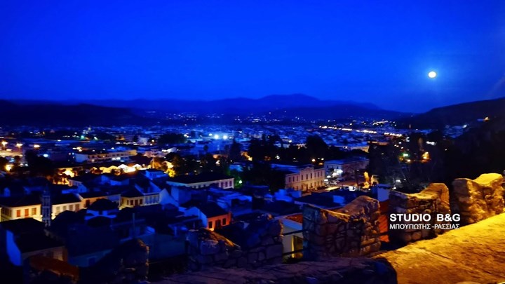 Εντυπωσιακή η υπερ-πανσέληνος στο Ναύπλιο – ΒΙΝΤΕΟ – ΦΩΤΟ