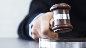 Δικαστική απόφαση- ανάσα: “Κούρεψαν” τα χρέη μητέρας με 14 δάνεια