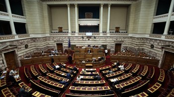 Άρση ασυλίας για Κυρίτση και Μπαρμπαρούση