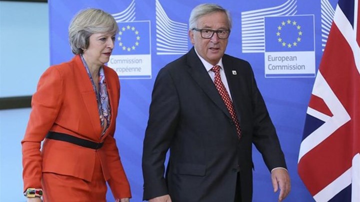 Άκαρπη η συνάντηση Γιούνκερ και Μέι στις Βρυξέλλες – Σε αδιέξοδο το Brexit