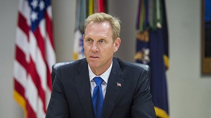 Σφοδρή αντιπαράθεση του μεταβατικού υπουργού Άμυνας με μέλη του Κογκρέσου για τη Συρία