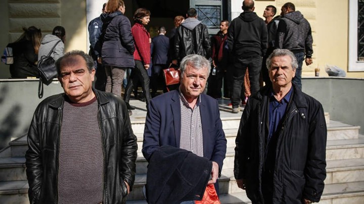 Αποζημίωση 270.000 ευρώ ζητά η ΠΟΕΔΗΝ από τον Πολάκη για τα “τσόλια”