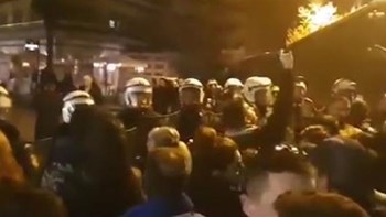 ”Θερμή” υποδοχή Τζανακόπουλου στην Κατερίνη – ΒΙΝΤΕΟ