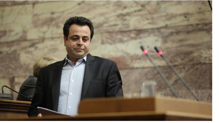 Σαντορινιός: Πολύ κοντά η ένταξη των αεροπορικών εισιτηρίων στο μεταφορικό ισοδύναμο