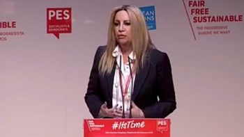 Γεννηματά: Τα νησιά μας μετατράπηκαν σε αποθήκες ψυχών – Η Μόρια είναι ντροπή για την Ευρώπη