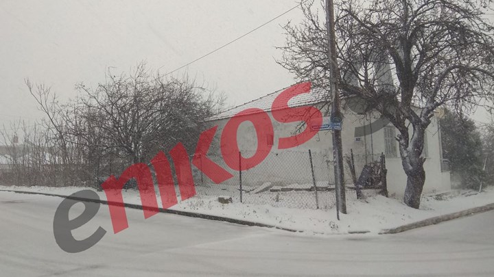 Χιόνια στο Κάτω Σχολάρι Θεσσαλονίκης – ΦΩΤΟ αναγνώστη