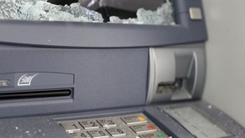 Έσπασαν τρία ΑΤΜ στου Ζωγράφου