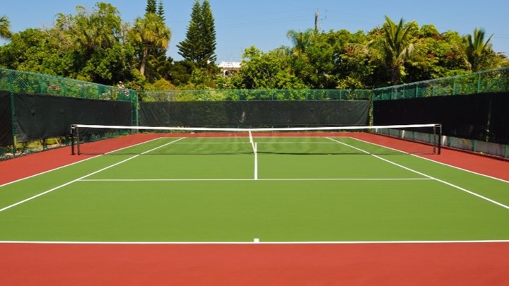 Συναγερμός από έκρηξη σε tennis club στο Μαρούσι