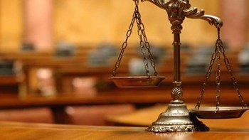 Οι 3+1 δικαστικές αποφάσεις που θα φέρουν τα πάνω- κάτω στην οικονομία και την τσέπη των πολιτών