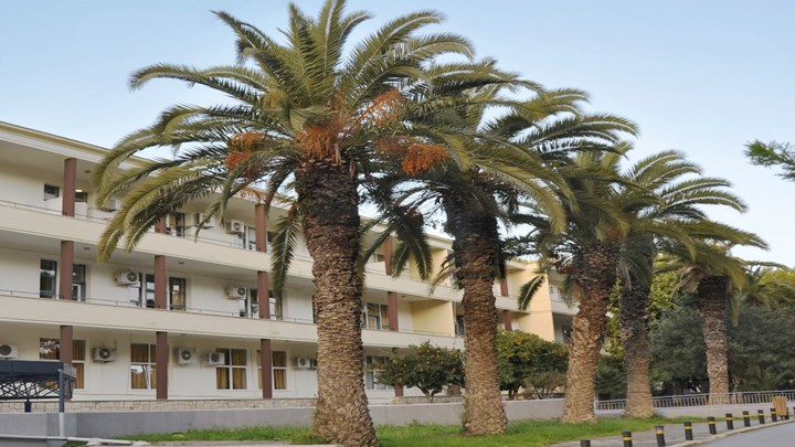 Θλίψη στο Ηράκλειο: Υπέκυψε στα τραύματά του ο 70χρονος που πήδηξε από ταράτσα