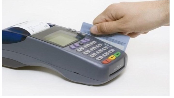 Αντίστροφη μέτρηση για τη δήλωση επαγγελματικού τραπεζικού λογαριασμού – Έρχονται πρόστιμα