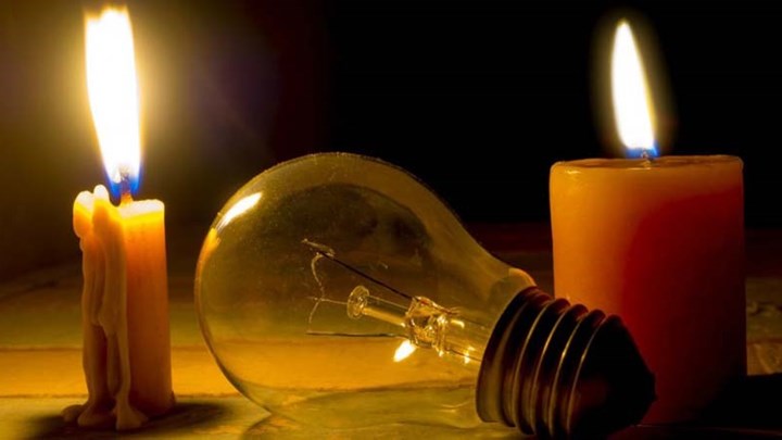 Χωρίς ρεύμα αρκετές περιοχές της Αττικής λόγω της κακοκαιρίας