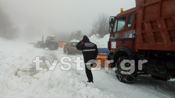 Χιονοθύελλα  και πολικές θερμοκρασίες στην Εύβοια – ΒΙΝΤΕΟ – ΦΩΤΟ