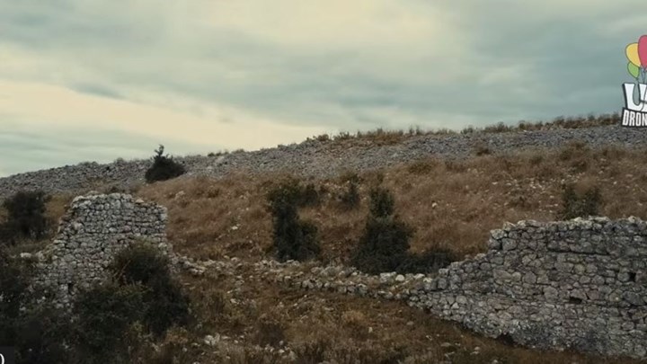 Η Σκύλα στο Μπιζάνι: Δείτε από drone το οχυρό-τέρας της Ηπείρου – ΒΙΝΤΕΟ