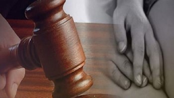 Ενώπιον του ανακριτή ο 80χρονος για την ασέλγεια σε βάρος δύο κοριτσιών με δέλεαρ σοκολατάκια