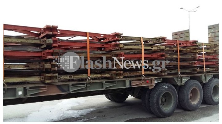 Το υπουργείο Άμυνας έστειλε μεταλλικές γέφυρες στα Χανιά – Δείτε τις ΦΩΤΟ