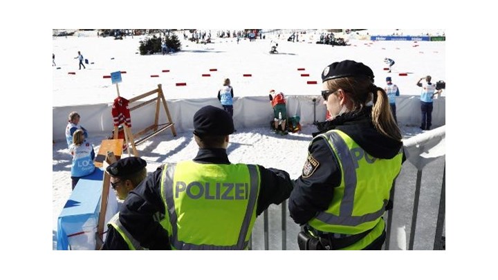 Έφοδοι της αστυνομίας στο Παγκόσμιο Πρωτάθλημα σκι: Συνέλαβαν αθλητές για ντόπινγκ, έπιασαν τον ένα στα πράσα