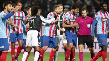 Πανιώνιος: «Με διαιτητικά εγκλήματα έδωσαν την πρόκριση στον ΠΑΟΚ»