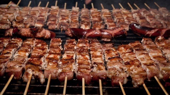 Παραλίγο μοιραία Τσικνοπέμπτη για 50χρονο – Πνίγηκε ενώ έτρωγε σε ταβέρνα