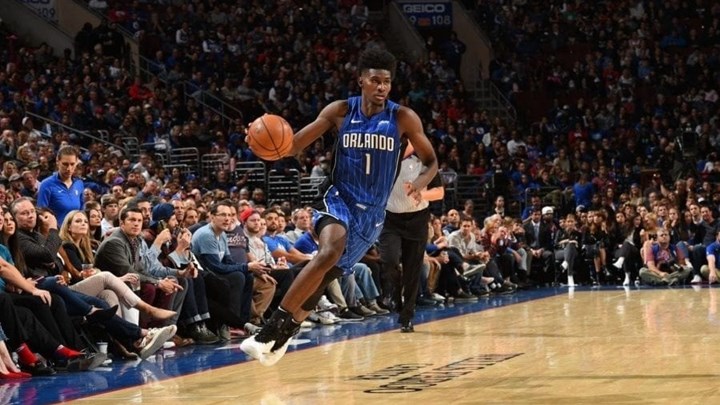 Το τρομερό κάρφωμα του Άιζακ στην πρώτη θέση του Top 10 στο NBA – ΒΙΝΤΕΟ