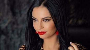 Η εντυπωσιακή μεταμφίεση της Δήμητρας Αλεξανδράκη και του συντρόφου της – ΦΩΤΟ