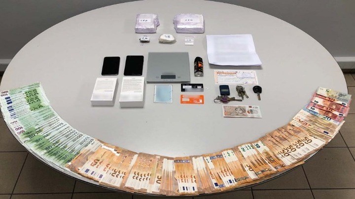 Έκρυβαν την κοκαΐνη σε παιδικό καροτσάκι