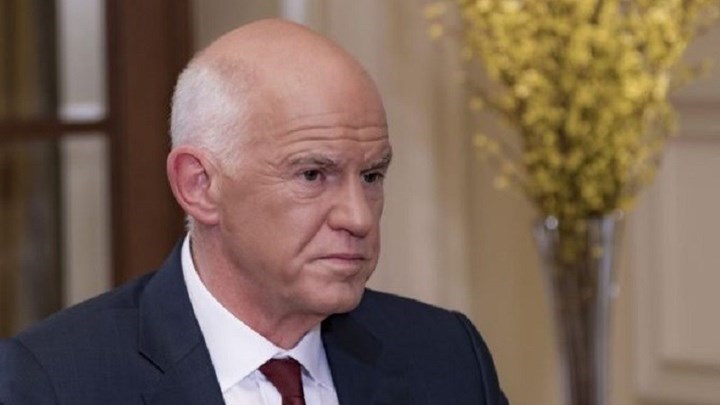 Συνάντηση Παπανδρέου με Ντιμιτρόφ στο Οικονομικό Φόρουμ των Δελφών