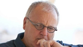 Άρθρο του Σταύρου Λυγερού: Γιατί η ελληνική οικονομία εκφυλίζεται σε οικονομία-ζόμπι