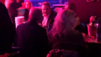 Ο Καμμένος στα μπουζούκια – Τραγούδησε “παρακαλώ, παρακαλώ, μην με περνάτε για τρελό” – ΒΙΝΤΕΟ