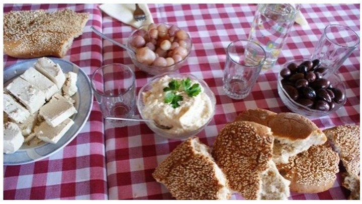 Σας ενδιαφέρει: Πώς αμείβεται η Καθαρά Δευτέρα