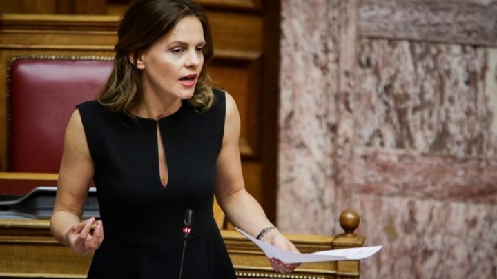 Αχτσιόγλου: Τον Απρίλιο ανοίγει η πλατφόρμα για τη ρύθμιση χρεών στα Ταμεία – Τι λέει για τον κατώτατο μισθό