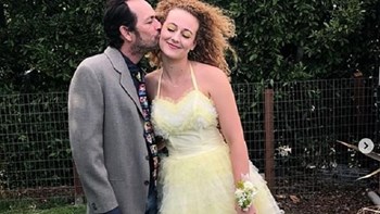 Εσπευσμένα από την Αφρική επέστρεψε στις ΗΠΑ η κόρη του Λουκ Πέρι – ΦΩΤΟ