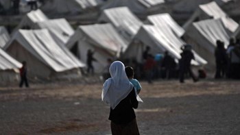 Η Κύπρος βάζει “φρένο” στις διαδικασίες μετεγκατάστασης μεταναστών