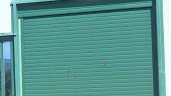 Περίεργη υπόθεση στην Κρήτη: “Γάζωσαν” με σφαίρες επιχείρηση- ΦΩΤΟ