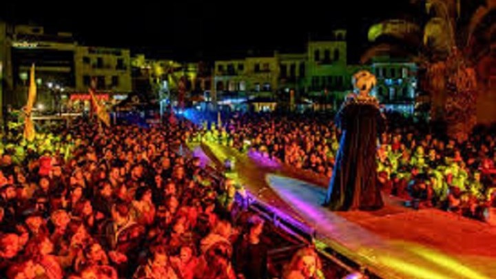 Τρόμος για γυναίκα στο καρναβάλι του Ρεθύμνου – Επιχείρησαν να τη βιάσουν