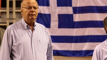 Βασιλακόπουλος: Δεν προβλέπονται ξένοι διαιτητές στη Basket League