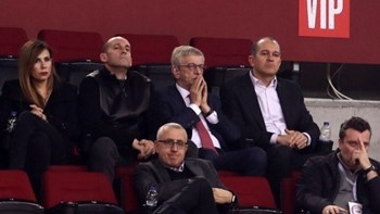 Ολυμπιακός κατά Βασιλακόπουλου: «Αυτά που λέει προκαλούν μόνο γέλιο»