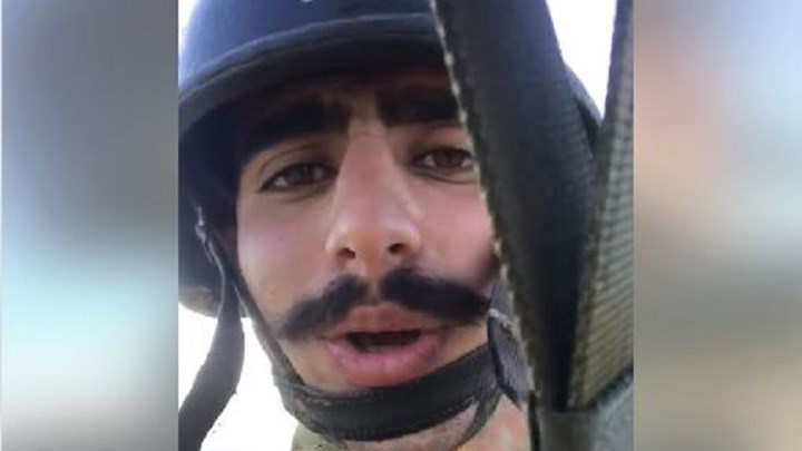 Καταδρομέας τραγουδά το «Μακεδονία ξακουστή» ενώ πέφτει με αλεξίπτωτο- ΒΙΝΤΕΟ